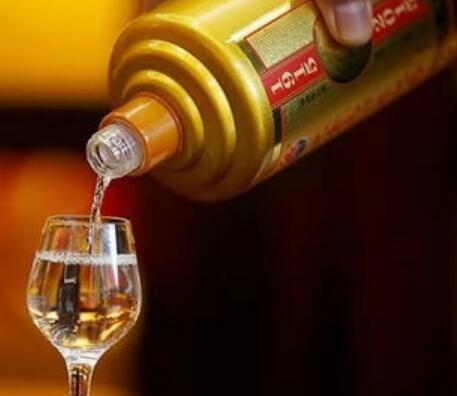 精品1比1复刻白酒一手货源,仿真a货茅台多少钱一瓶