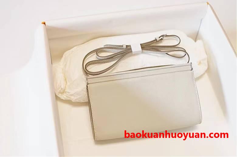 高端奢侈品海外代购渠道，一比一奢侈品原单货源